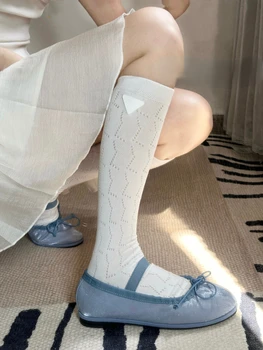 Женские носки, дышащие хлопковые впитывающие универсальные носки с полой сеткой, женские носки-трубочки среднего размера Four Seasons Universal - Изображение 2  